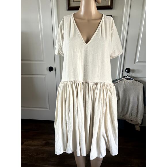 Jamie and the Jones cream colored dress - Picture 1 of 4